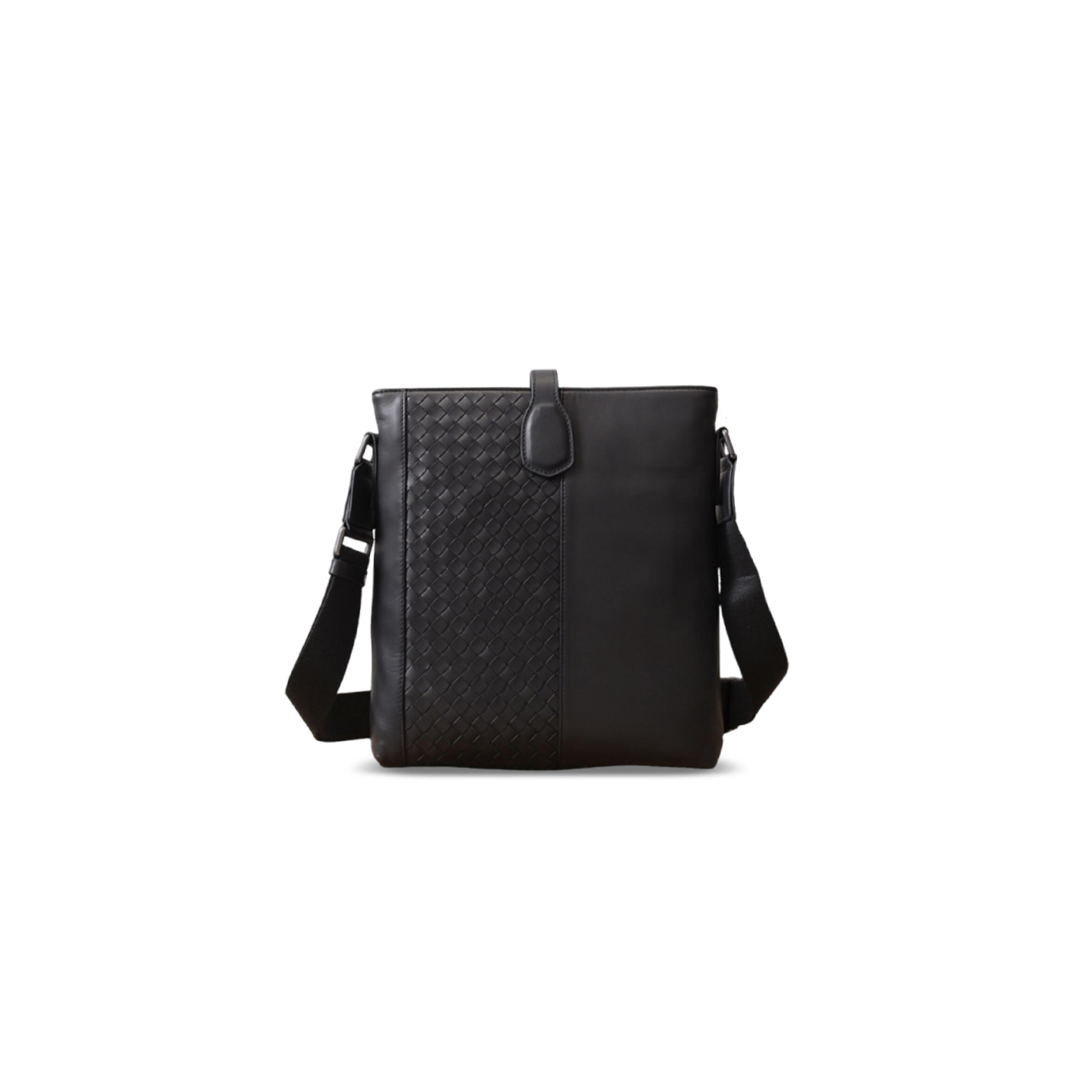 BOTTEGA VENETA CROSSBODY BAG (30*26*4cm)